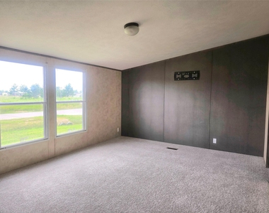 795 Road 5701 - Photo Thumbnail 5