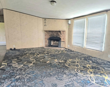 795 Road 5701 - Photo Thumbnail 2