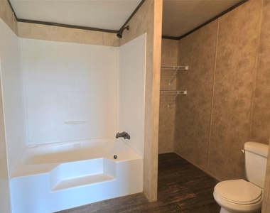 795 Road 5701 - Photo Thumbnail 8