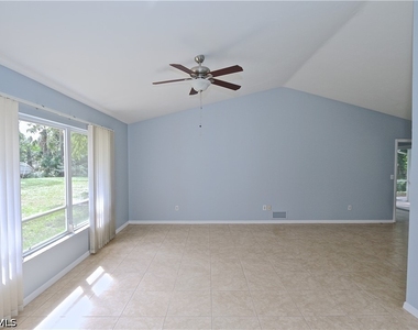 5461 Boxwood Way - Photo Thumbnail 9
