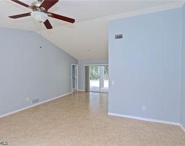 5461 Boxwood Way - Photo Thumbnail 10
