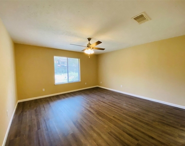 14815 Earlswood Drive - Photo Thumbnail 17