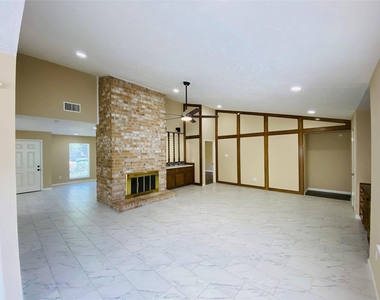 14815 Earlswood Drive - Photo Thumbnail 9