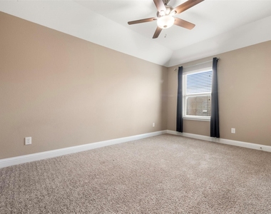 102 Blossom Terrace Lane - Photo Thumbnail 26