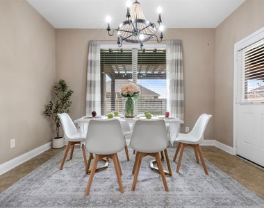 102 Blossom Terrace Lane - Photo Thumbnail 8