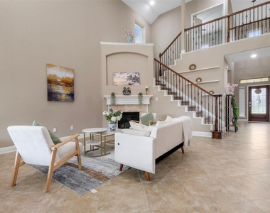 102 Blossom Terrace Lane - Photo Thumbnail 5