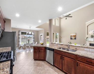102 Blossom Terrace Lane - Photo Thumbnail 13