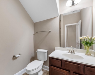102 Blossom Terrace Lane - Photo Thumbnail 3