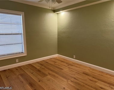 1733 Courtyard Way - Photo Thumbnail 9