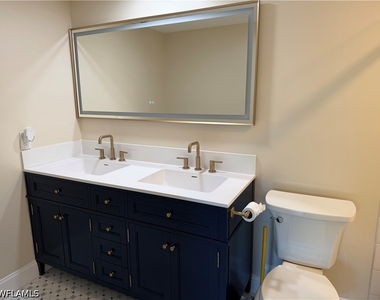 1733 Courtyard Way - Photo Thumbnail 5