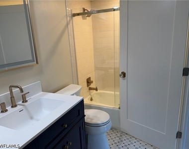 1733 Courtyard Way - Photo Thumbnail 6
