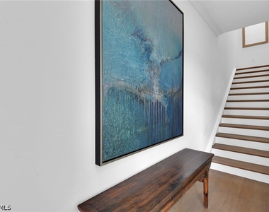6585 Dominica Drive - Photo Thumbnail 2