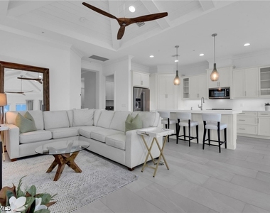 6585 Dominica Drive - Photo Thumbnail 7