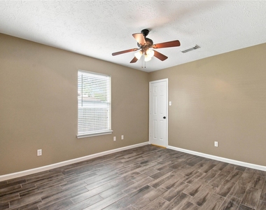 5419 Teakwood Lane - Photo Thumbnail 26