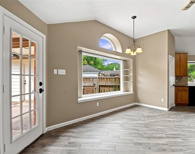 5419 Teakwood Lane - Photo Thumbnail 13