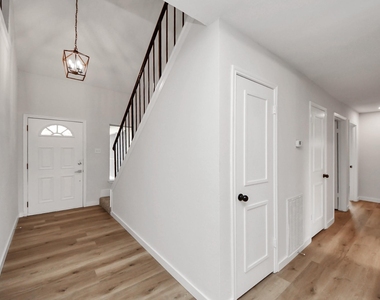718 Land Grant Drive - Photo Thumbnail 13