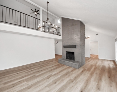 718 Land Grant Drive - Photo Thumbnail 2