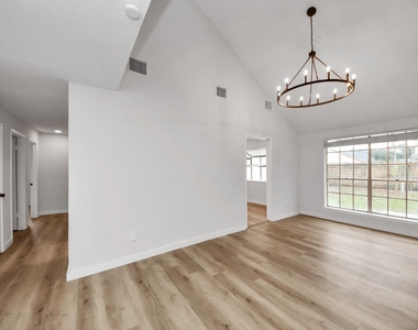 718 Land Grant Drive - Photo Thumbnail 8