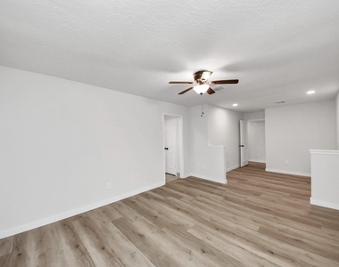 718 Land Grant Drive - Photo Thumbnail 16