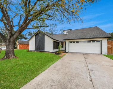 718 Land Grant Drive - Photo Thumbnail 1