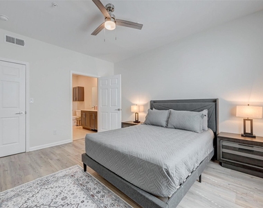 2445 Shadow View Lane - Photo Thumbnail 15