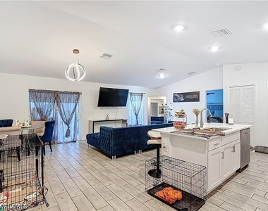 4102 4th Street Sw - Photo Thumbnail 7
