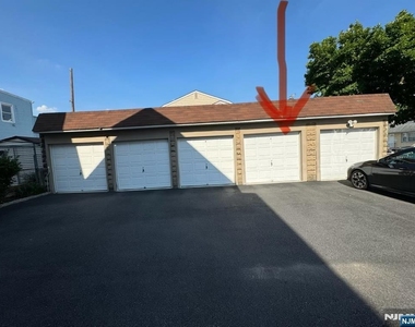 221-223 Patterson - Photo Thumbnail 12