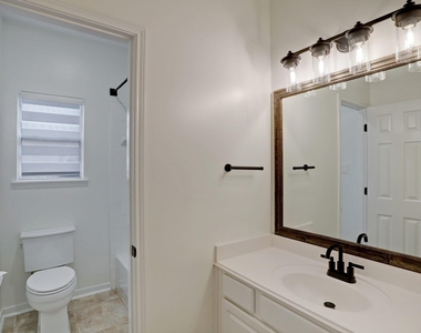 10314 Lyndon Meadows Dr - Photo Thumbnail 19