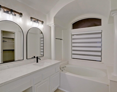 10314 Lyndon Meadows Dr - Photo Thumbnail 25