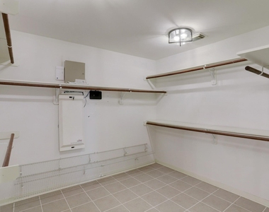 10314 Lyndon Meadows Dr - Photo Thumbnail 27