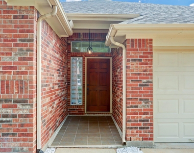 10314 Lyndon Meadows Dr - Photo Thumbnail 1