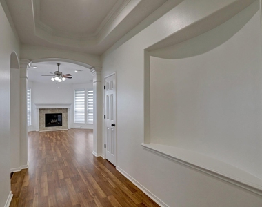 10314 Lyndon Meadows Dr - Photo Thumbnail 7