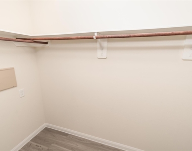 5414 Latta Plantation Drive - Photo Thumbnail 7