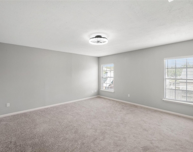 4523 Waterfall Way - Photo Thumbnail 8