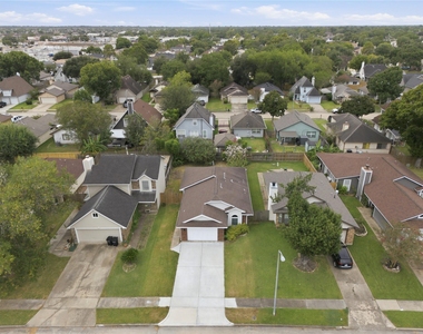 11522 Highland Meadow Drive - Photo Thumbnail 17