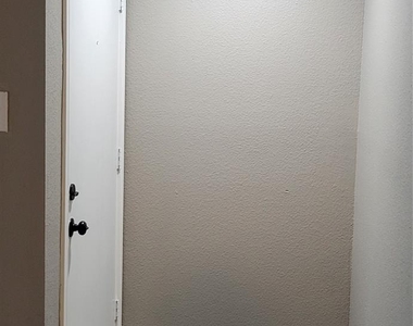 10053 Westpark Drive - Photo Thumbnail 4