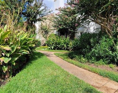 10053 Westpark Drive - Photo Thumbnail 26