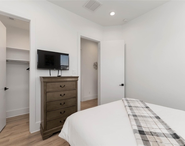 3410 Baer Street - Photo Thumbnail 18