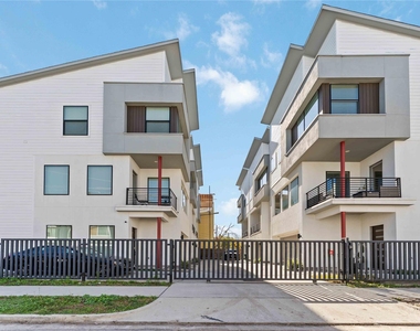 3410 Baer Street - Photo Thumbnail 2