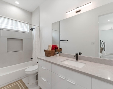 3410 Baer Street - Photo Thumbnail 5