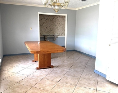12615 Shannon Hills Drive - Photo Thumbnail 8
