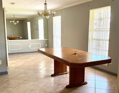 12615 Shannon Hills Drive - Photo Thumbnail 6