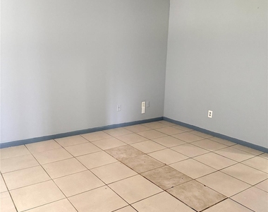 12615 Shannon Hills Drive - Photo Thumbnail 30