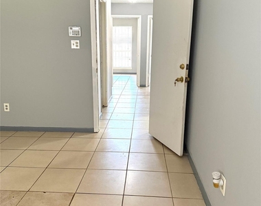 12615 Shannon Hills Drive - Photo Thumbnail 29