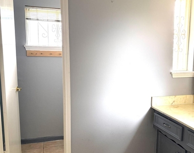 12615 Shannon Hills Drive - Photo Thumbnail 22