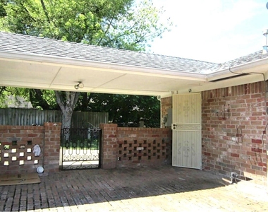 12615 Shannon Hills Drive - Photo Thumbnail 4