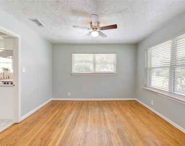 5025 Hazelton Street - Photo Thumbnail 9