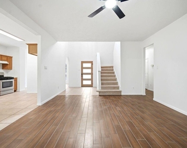 22907 Squirrel Tree Street - Photo Thumbnail 8