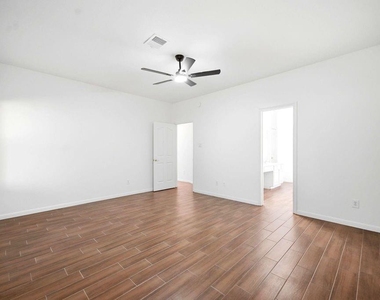 22907 Squirrel Tree Street - Photo Thumbnail 17