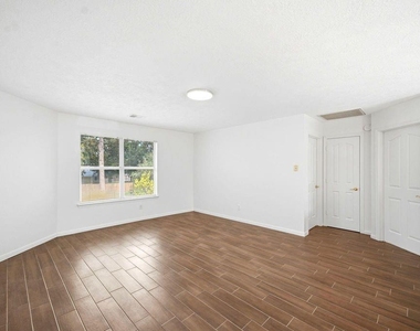 22907 Squirrel Tree Street - Photo Thumbnail 23
